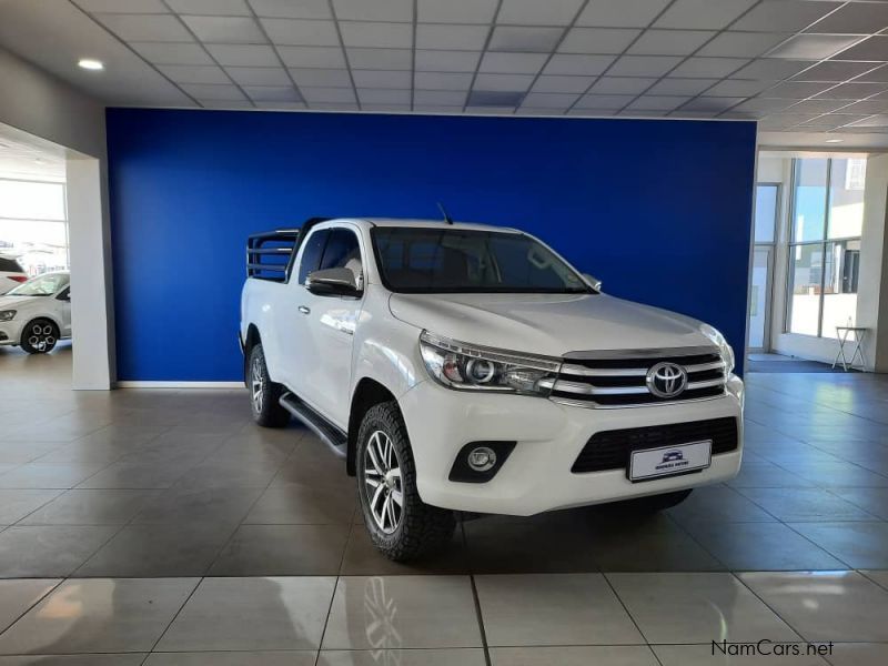 Toyota Hilux 2.8GD6 Raider 4x4 E/C MT in Namibia