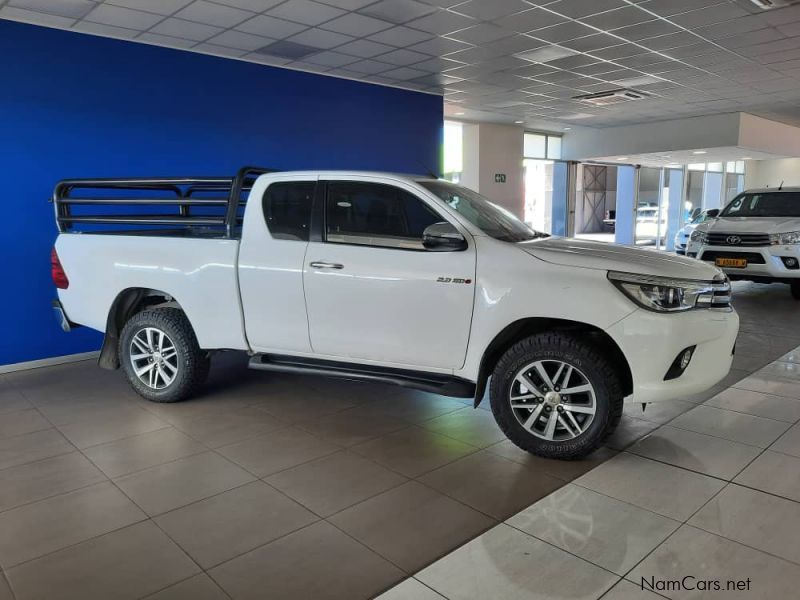 Toyota Hilux 2.8GD6 Raider 4x4 E/C MT in Namibia