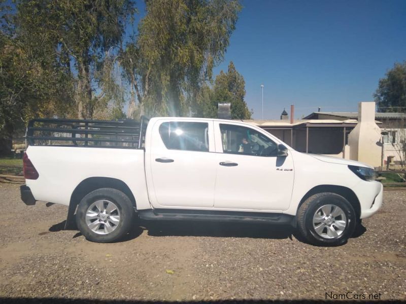 Toyota Hilux DC 2.4GD6 4X4 SRX AT in Namibia