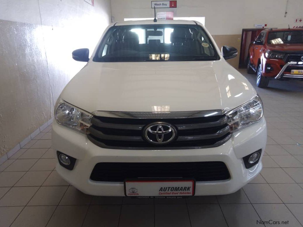 Toyota Hilux Double Cab Hilux DC 2.4GD6 4x4 SRX MT (Y14) in Namibia