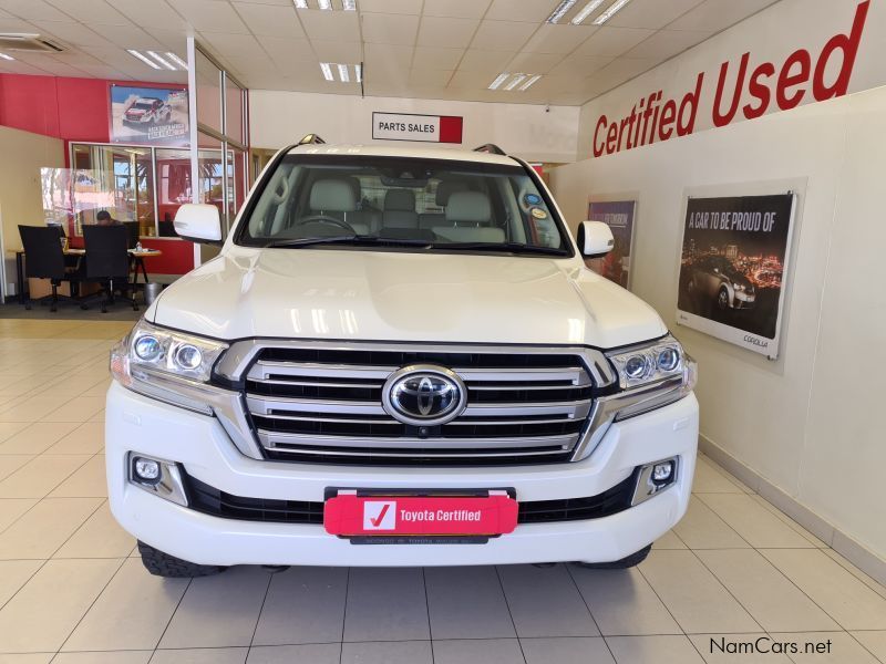 Toyota LANDCRUISER 200 SERIES VX-R in Namibia