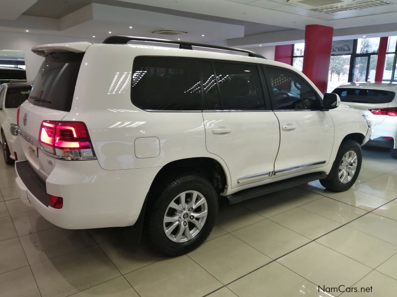 Toyota Land Cruiser 200 4.5 V8 VXR in Namibia