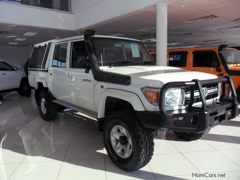 Toyota Land Cruiser 4.0 V6 DC in Namibia