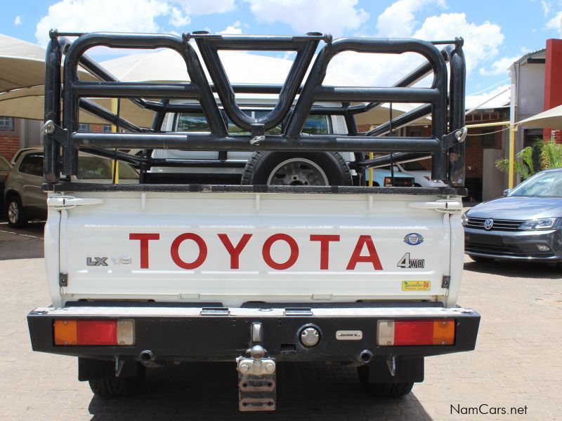 Toyota Land Cruiser 4.5 V8 D4D s Cab in Namibia