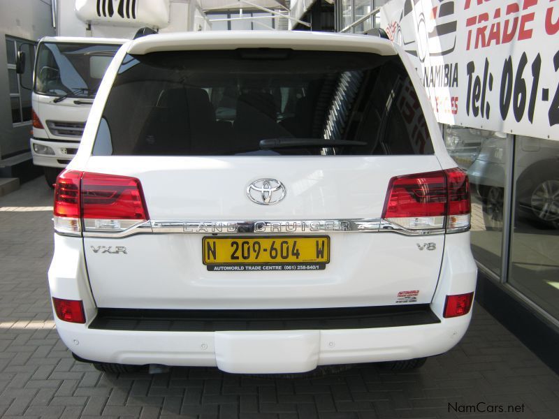 Toyota Land Cruiser 4.5 VX-R V8 AT in Namibia