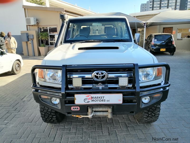 Toyota Land Cruiser 4.5D V8 in Namibia