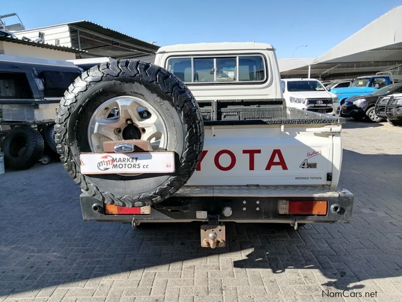 Toyota Land Cruiser 4.5D V8 in Namibia