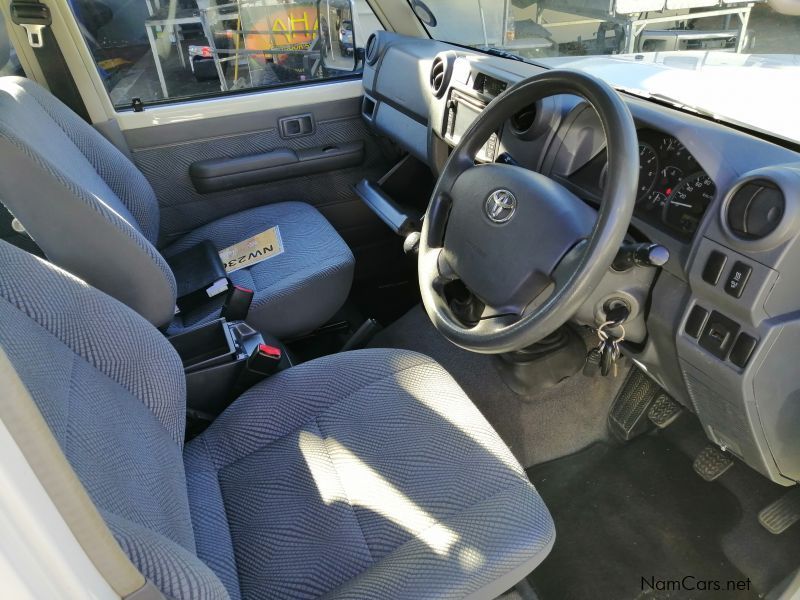 Toyota Land Cruiser 4.5D V8 in Namibia