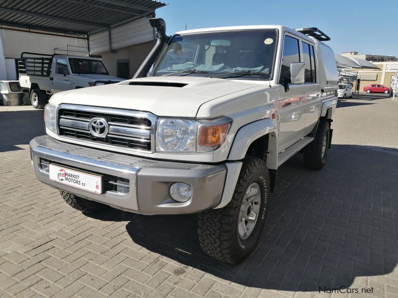 Toyota Land Cruiser 79 V8 4.5D P/U D/C in Namibia