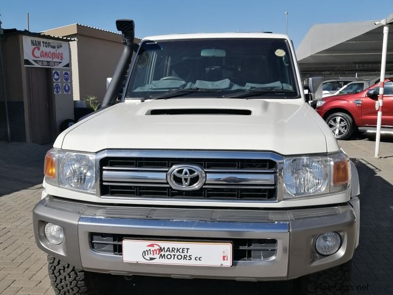 Toyota Land Cruiser 79 V8 4.5D P/U D/C in Namibia