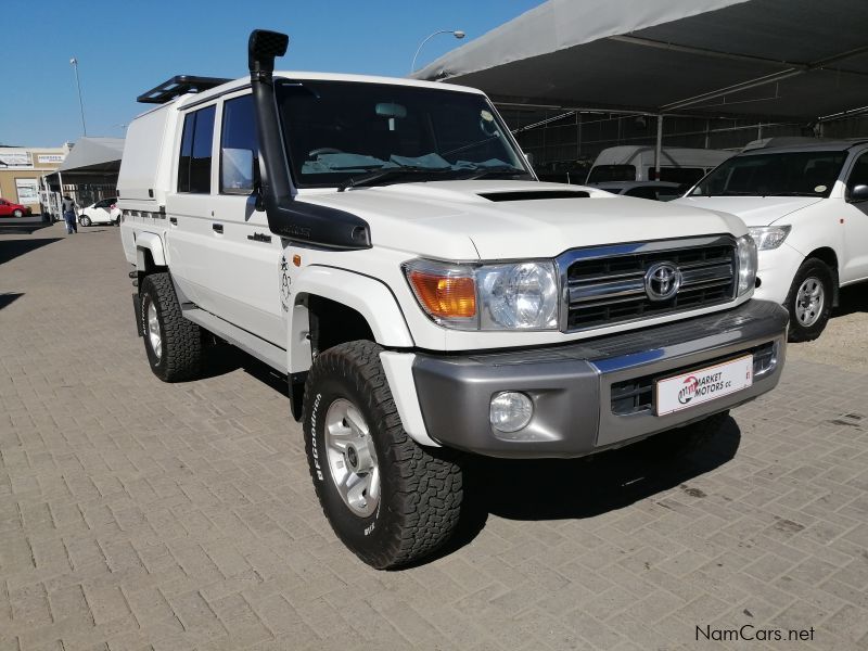 Toyota Land Cruiser 79 V8 4.5D P/U D/C in Namibia