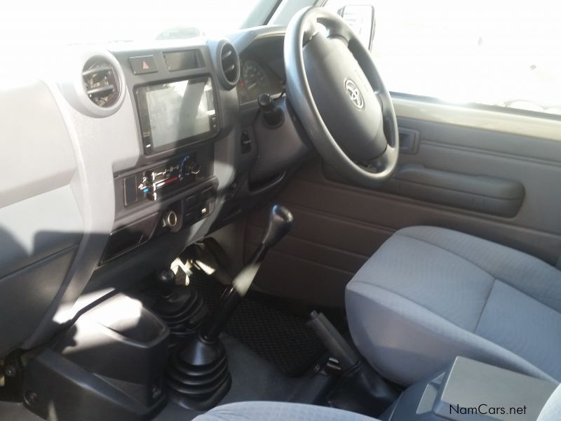 Toyota Land Cruiser DC 4.2 Diesel in Namibia