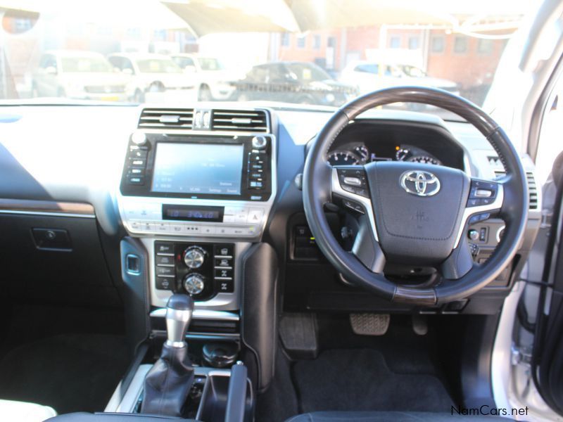 Toyota Prado VX-L 4.0 V6 7 seater in Namibia