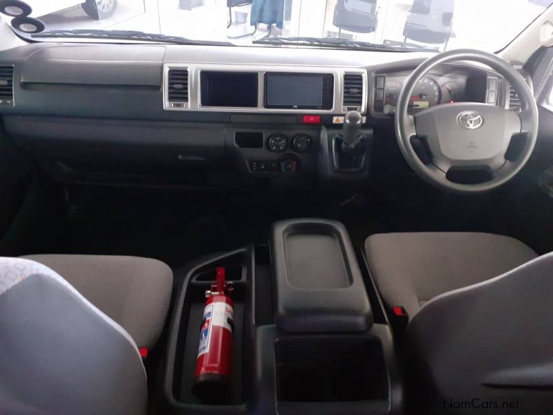Toyota Quantum 2.5 D4d GL 14-Seater in Namibia