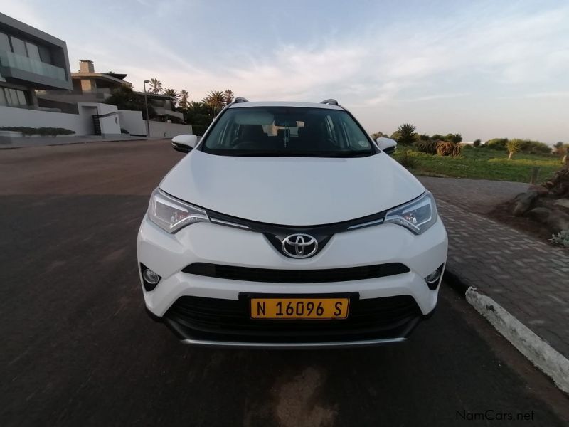 Toyota RAV 4, 2.OL in Namibia