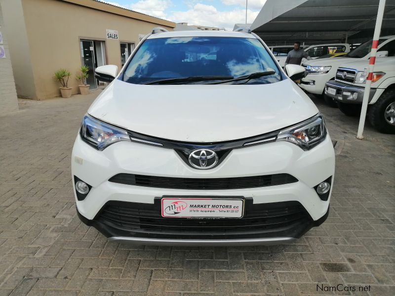 Toyota RAV4 2.0 GX in Namibia