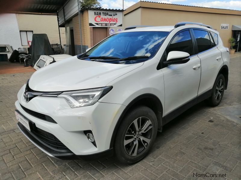 Toyota RAV4 2.0 GX in Namibia