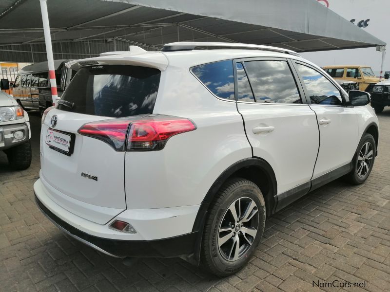 Toyota RAV4 2.0 GX in Namibia