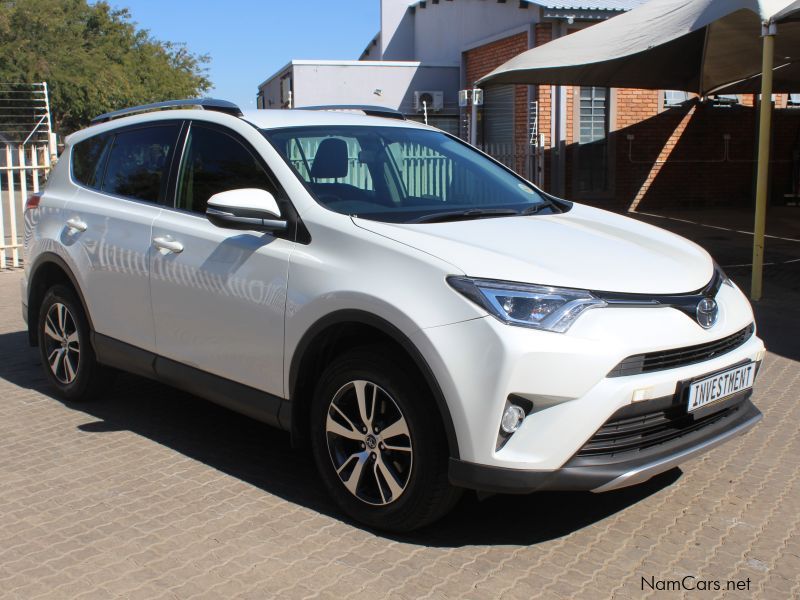 Toyota RAV4 2.0I A/T GX 4X2 in Namibia