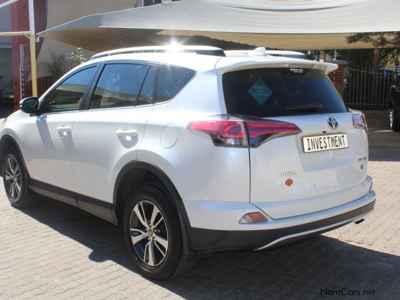 Toyota RAV4 2.0I A/T GX 4X2 in Namibia