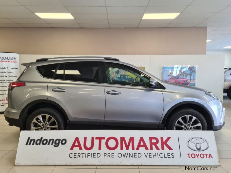 Toyota RAV4 2.2 VX DIESEL AWD AT in Namibia