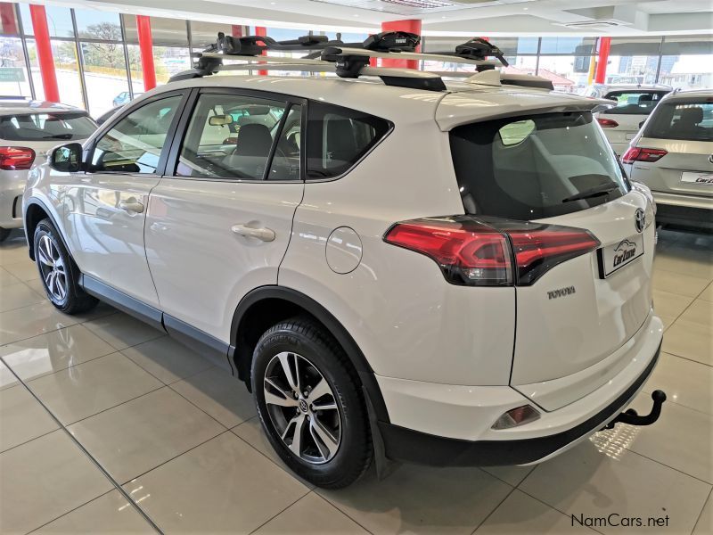 Toyota Rav 2.0 GX A/T in Namibia