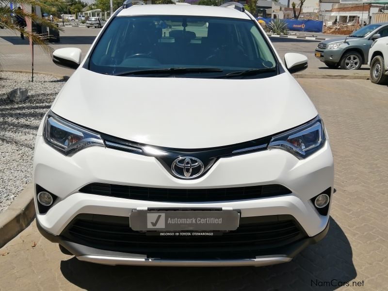 Toyota TOYOTA RAV4 2.0 GX 2WD in Namibia