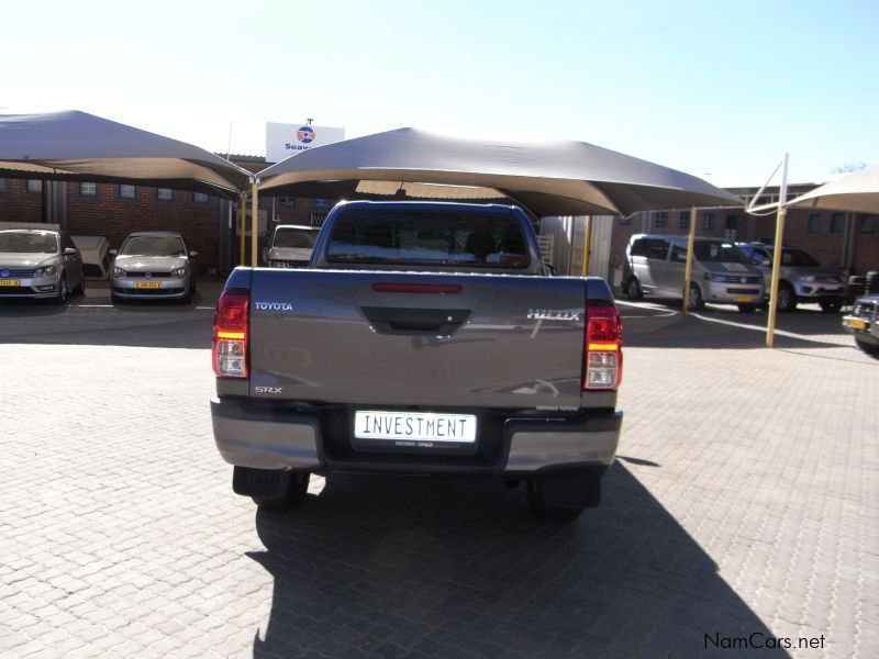 Toyota hilux 2.4 extra cab 2x4 in Namibia