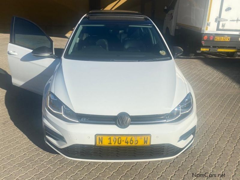 Volkswagen Golf 7.5 TSI 1.4L COMFORTLINE DSG R-LINE in Namibia