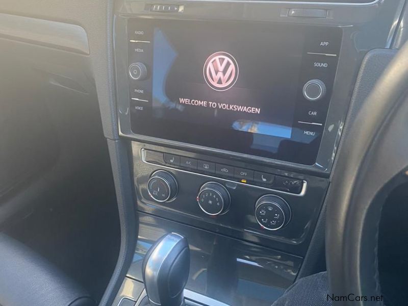 Volkswagen Golf 7.5 TSI 1.4L COMFORTLINE DSG R-LINE in Namibia