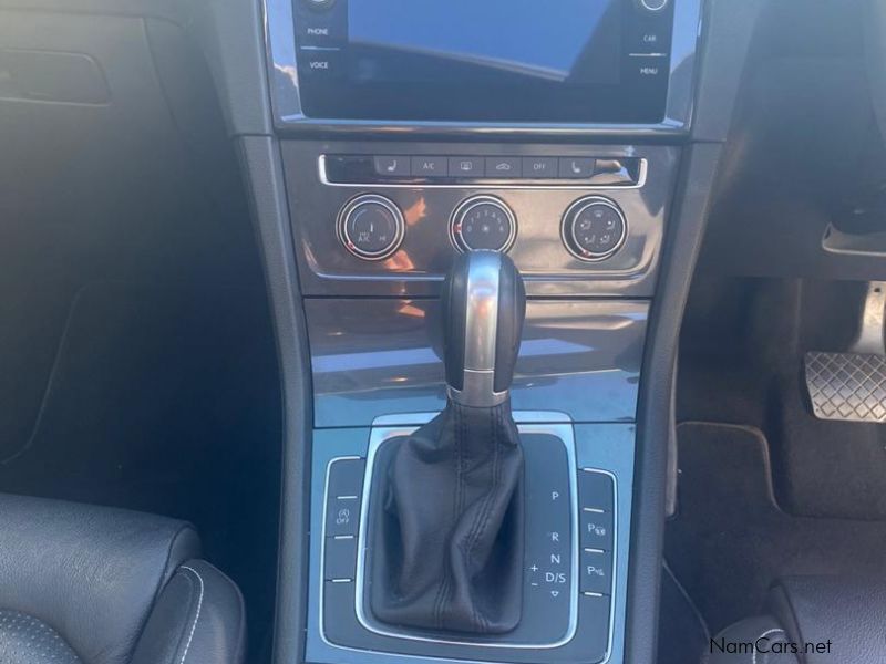 Volkswagen Golf 7.5 TSI 1.4L COMFORTLINE DSG R-LINE in Namibia