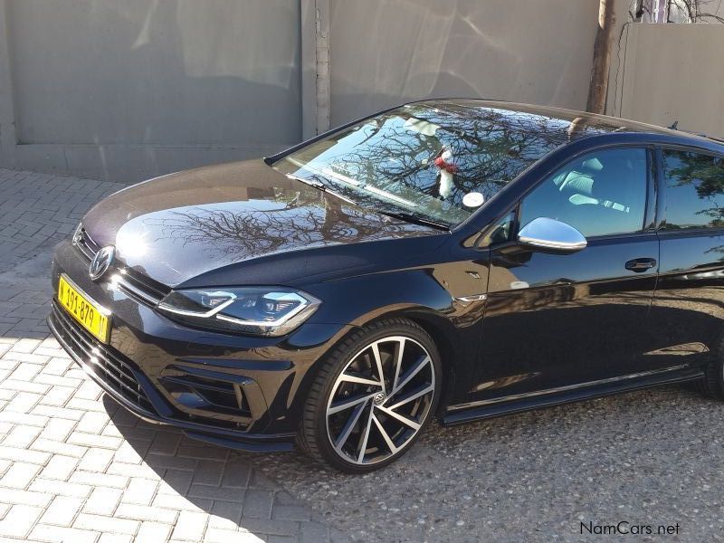 Volkswagen Golf 7.5 TSI R 2L DSG in Namibia