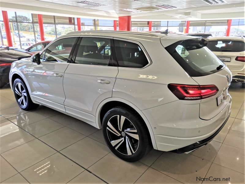 Volkswagen Touareg 3.0 Tdi V6 Luxury R-Line 190Kw in Namibia