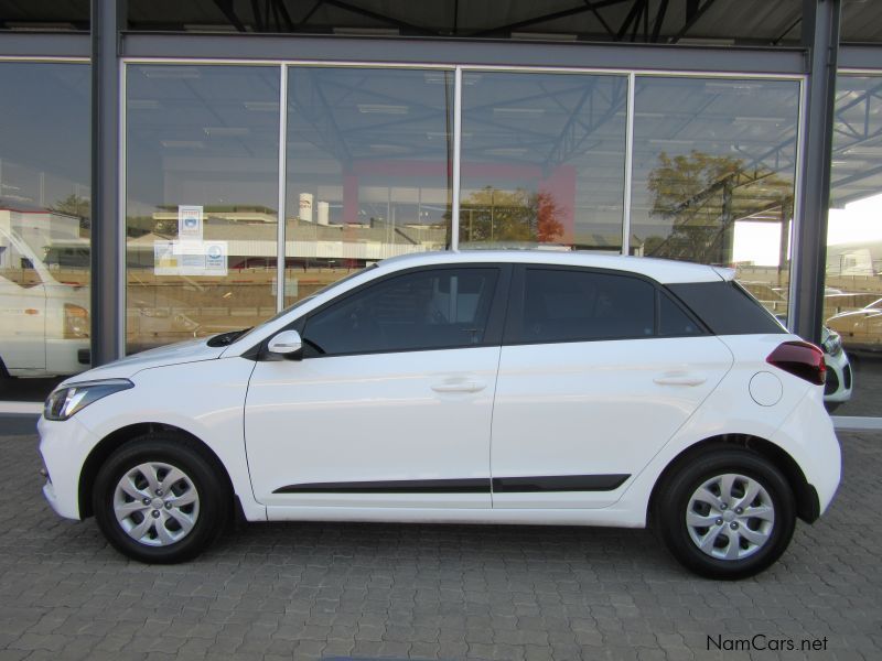 Hyundai I20 1,4L Fluid Man Petrol in Namibia