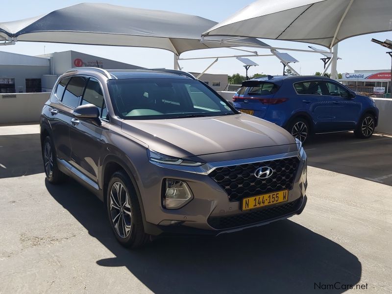 Hyundai Santa Fe Elite AWD 7Seater in Namibia