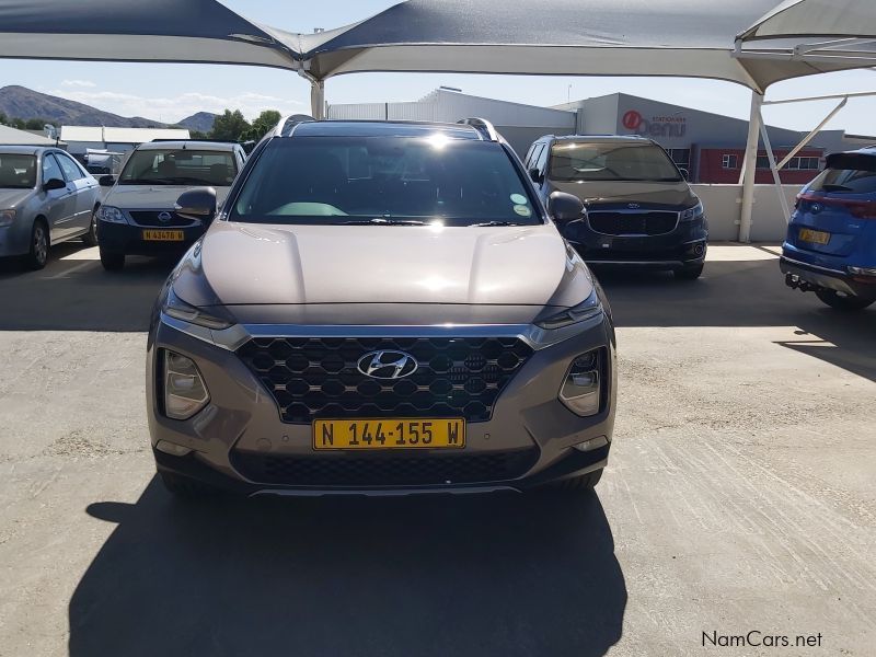 Hyundai Santa Fe Elite AWD 7Seater in Namibia