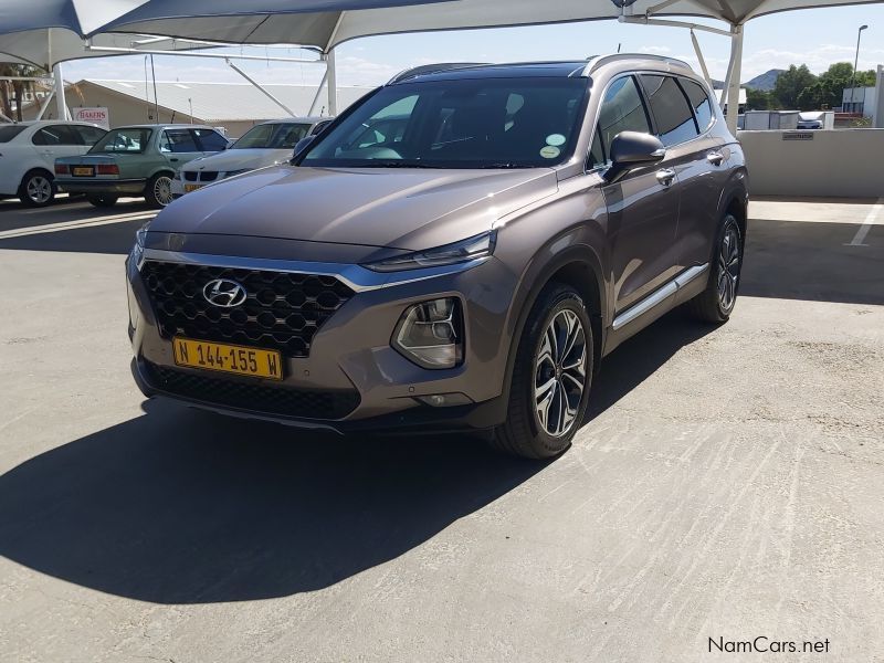 Hyundai Santa Fe Elite AWD 7Seater in Namibia