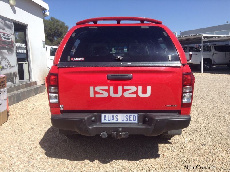 Isuzu D-MAX 250 4x4 X-Rider D/CAB in Namibia