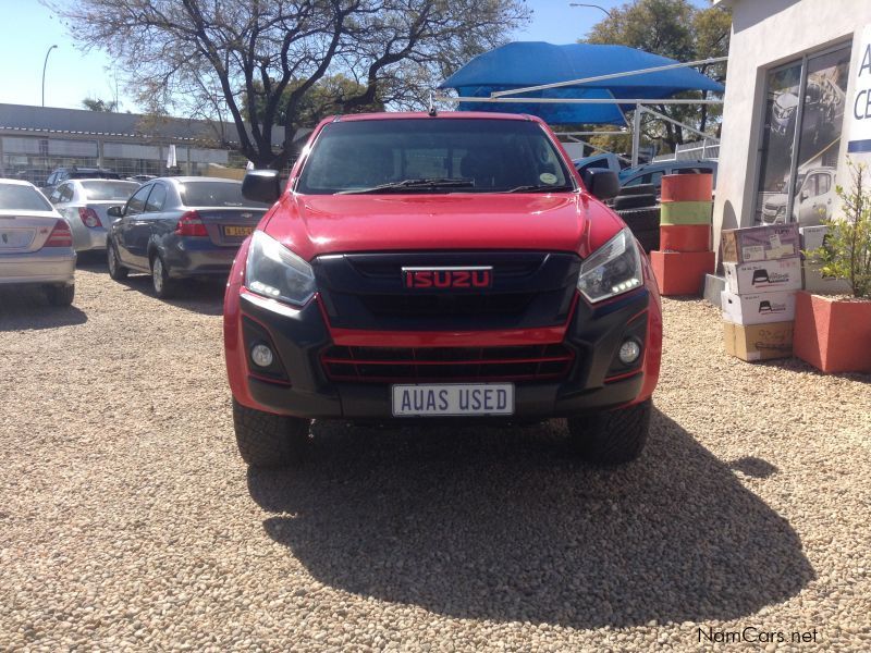 Isuzu D-MAX 250 4x4 X-Rider D/CAB in Namibia