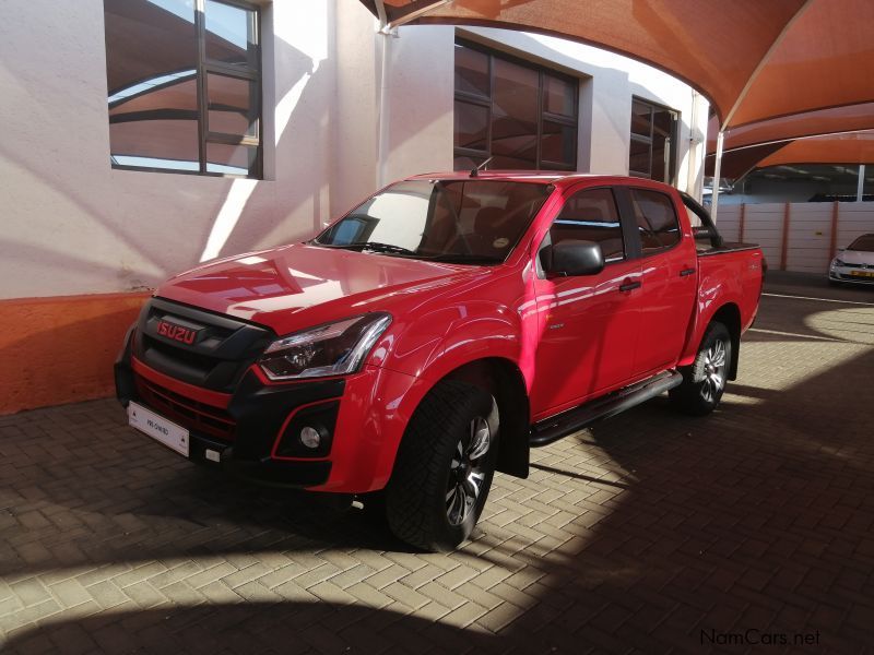 Isuzu D-Max 250 HO X-Rider 4x4 DC PU in Namibia