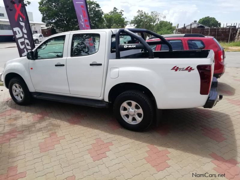 Isuzu DMAX 250 CREWCAB 4X4 in Namibia