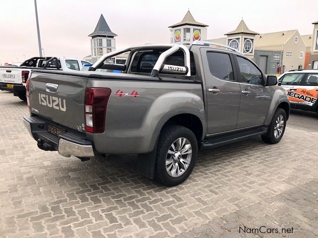 Isuzu ISUZU KB 300 LX D/CAB 4X4 AUTO in Namibia