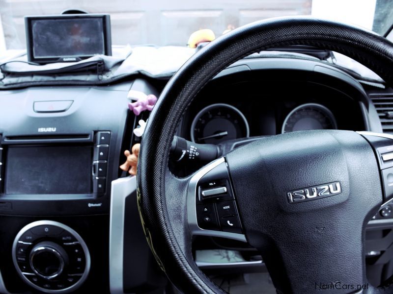 Isuzu KB Series 3.0L LX in Namibia