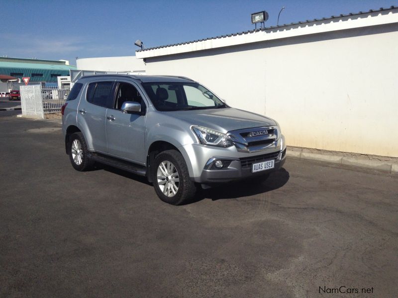 Isuzu MU-X 3.0 Diesel 4x4 Automatic 7 seater in Namibia