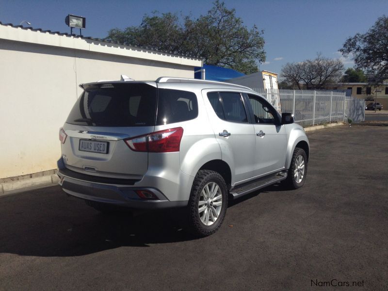 Isuzu MU-X 3.0 Diesel 4x4 Automatic 7 seater in Namibia