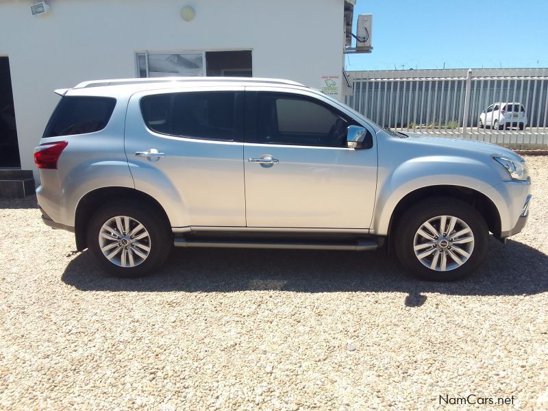 Isuzu MU-X 3.0 TDi 4x4  Auto in Namibia