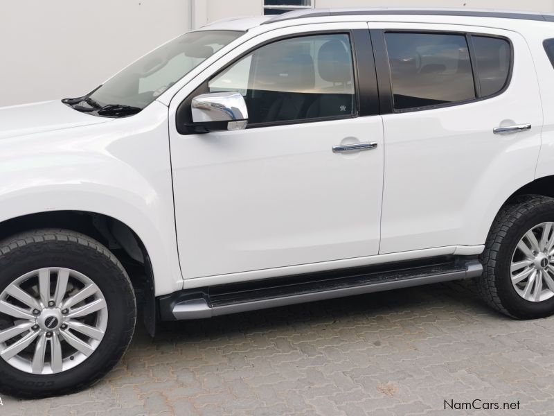 Isuzu MUX in Namibia