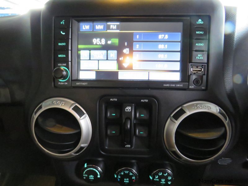 Jeep WRANGLER SHAHARA UNLIMITED V6 in Namibia