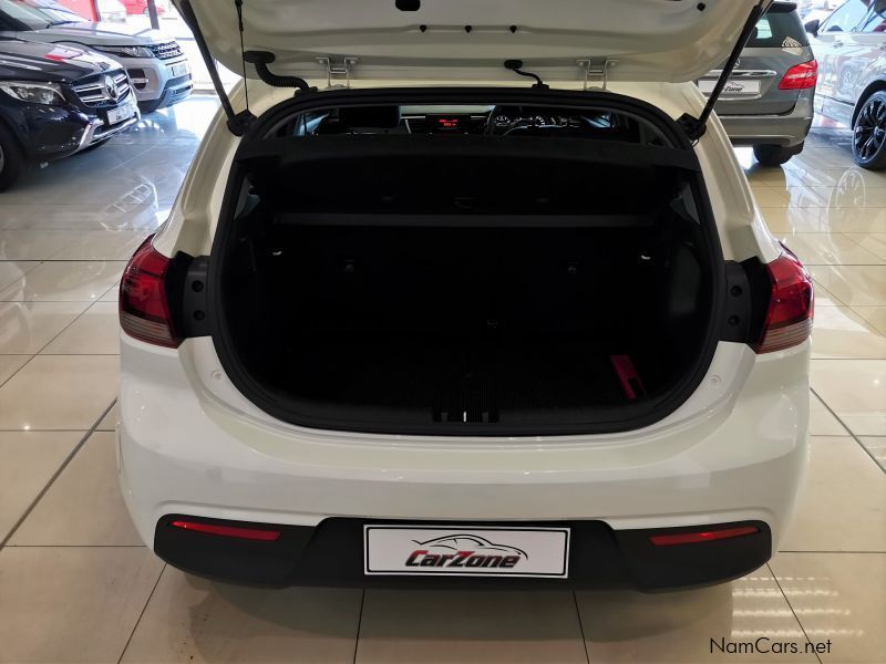 Kia Rio 1.2 5Dr LS 62Kw in Namibia