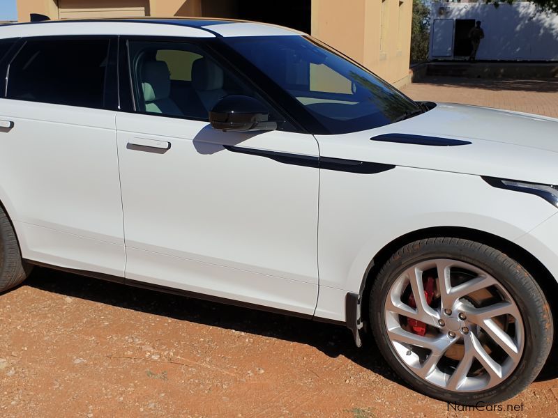 Land Rover Range Rover Velar SV Autobiography 5.0 Supercharghed V8 in Namibia